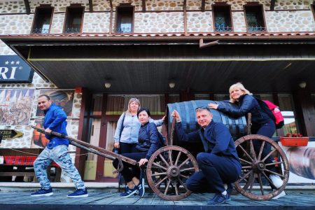 From Bansko: Guided Tour to Melnik Village (Wine Tour)